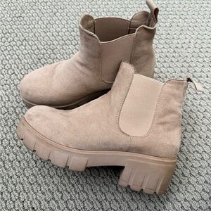 Cushionaire Suede Chelsea Ankle Boot